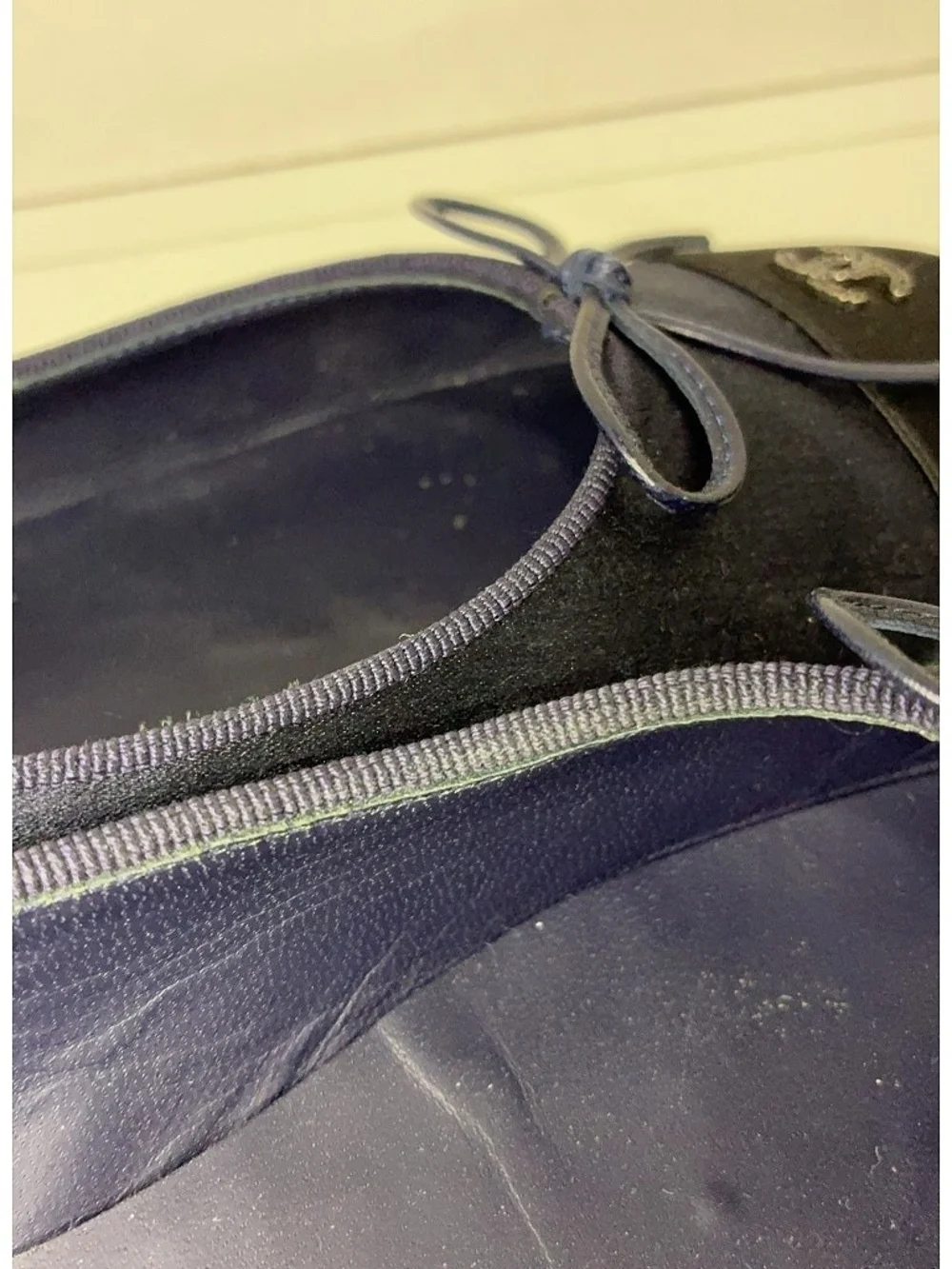 CHANEL Black Bow Ballet Flats with CC Emblem